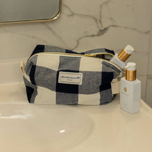 Maison Mallow - Trousse de Toilette à Carreaux Vichy Bleu Marine - Prototype