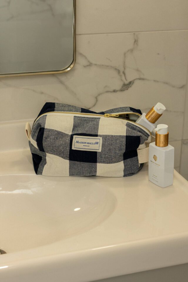 Maison Mallow - Trousse de Toilette à Carreaux Vichy Bleu Marine - Prototype