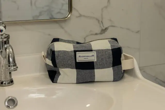Trousse De Toilette J. McLaughlin Rayures Bleu/blanc – Toile Légère Avec étiquettes
