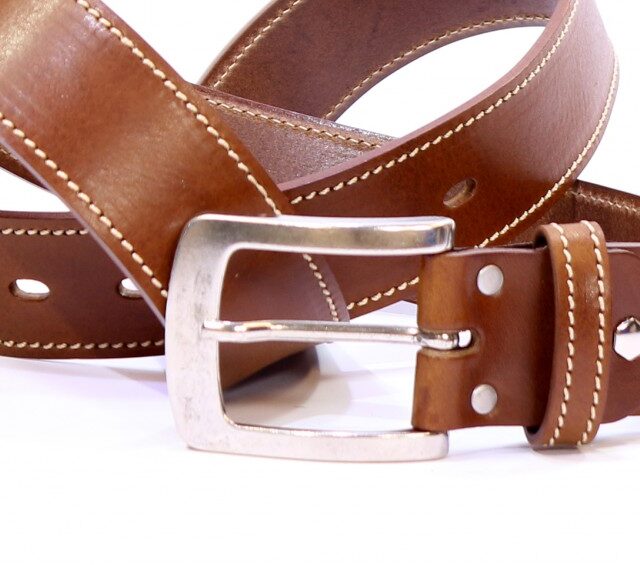 piqure blanche 8071 LG 120 cm