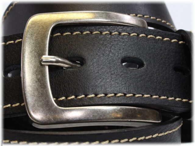 piqure blanche 8071 LN 120 cm