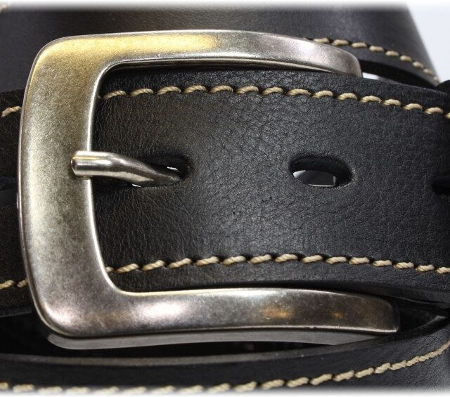 piqure blanche 8071 LN 120 cm