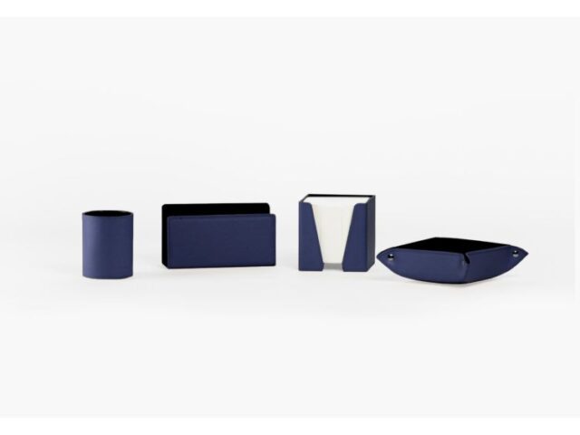 LAVOISIER Maroquinier - Coffret accessoires de bureau en cuir bleu – COF acc.1