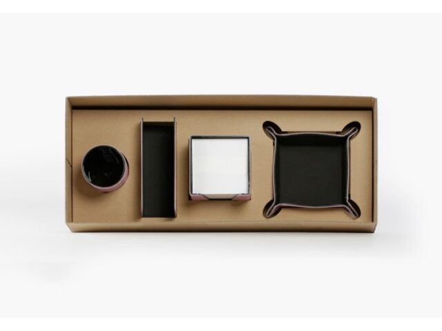 Lavoisier Maroquinier - Coffret accessoires de bureau en cuir rose - COF acc.1