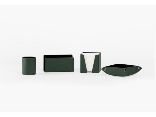 LAVOISIER Maroquinier - Coffret accessoires de bureau en cuir vert – COF acc.1