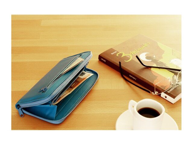 La Guêpe - Petite Maroquinerie - Compagnon cuir bleu de prusse hermétique - 263