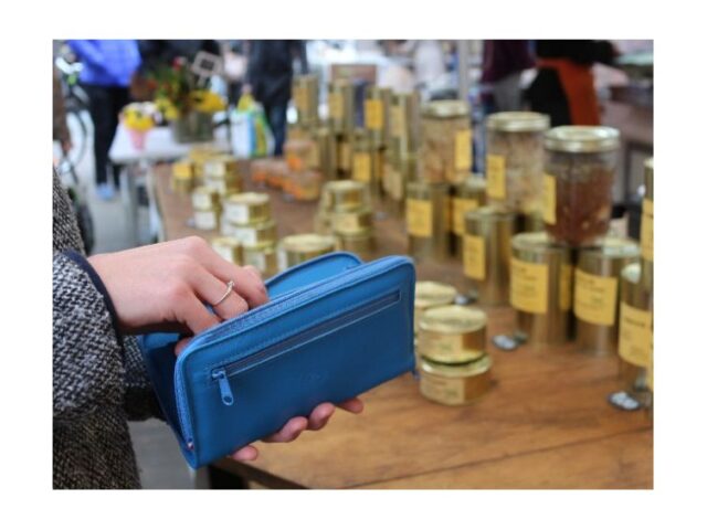 La Guêpe - Petite Maroquinerie - Compagnon cuir taupe hermétique - 263