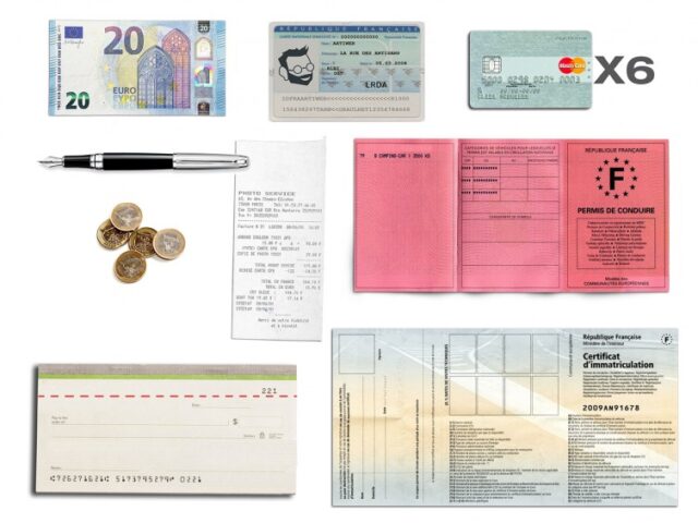 La Guêpe - Petite Maroquinerie - Compagnon en cuir noir à rabat - 318