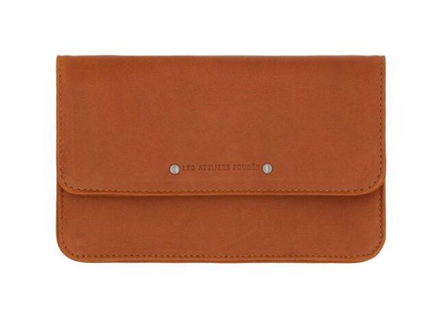 La Guêpe - Compagnon format Iphone X+ en cuir fauve – 999