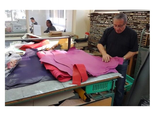 La Guêpe - Petite Maroquinerie - Compagnon hermétique "Luxe" en cuir rouge - 20 cm - PM-024-01