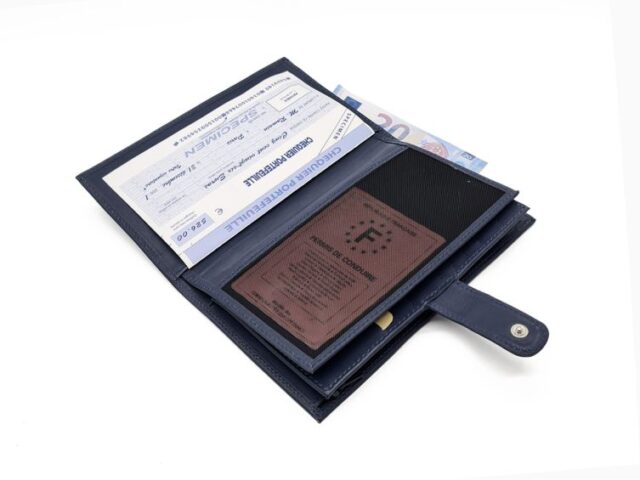 La Guêpe - Petite Maroquinerie - Compagnon "Luxe" en cuir bleu - 3 volets avec patte - PM-026-01