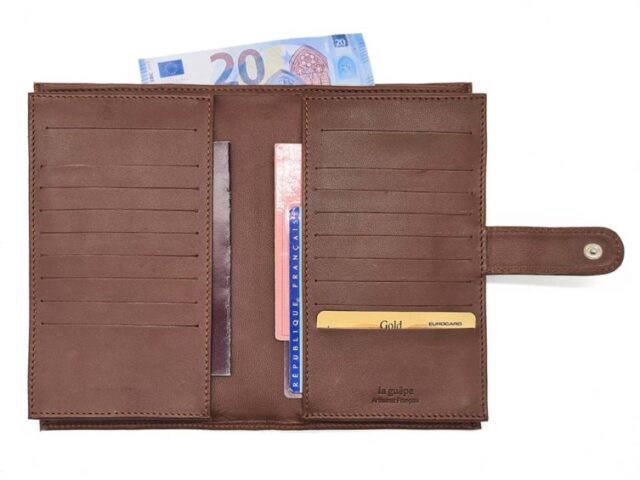 La Guêpe - Petite Maroquinerie - Compagnon "Luxe" en cuir marron - double avec patte - PM-027-01