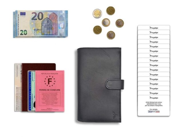 La Guêpe - Petite Maroquinerie - Compagnon "Luxe" en cuir noir - double avec patte - PM-027-01