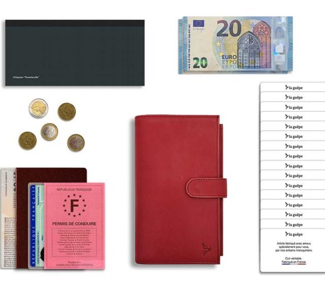 La Guêpe - Petite Maroquinerie - Compagnon "Luxe" en cuir rouge - 3 volets avec patte - PM-026-01