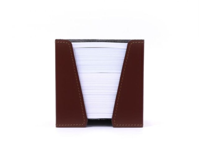 Lavoisier Maroquinier - Cube à mémos en cuir marron