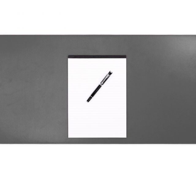 Lavoisier Maroquinier - Grand sous-main en cuir gris fer - 80x40 cm