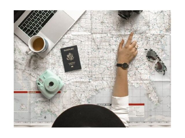 La Guêpe - Petite Maroquinerie - Petite bourse zippée en cuir orange - B04