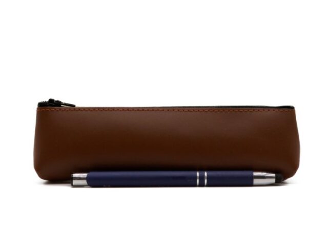 LAVOISIER Maroquinier - Petite trousse triangle en cuir marron