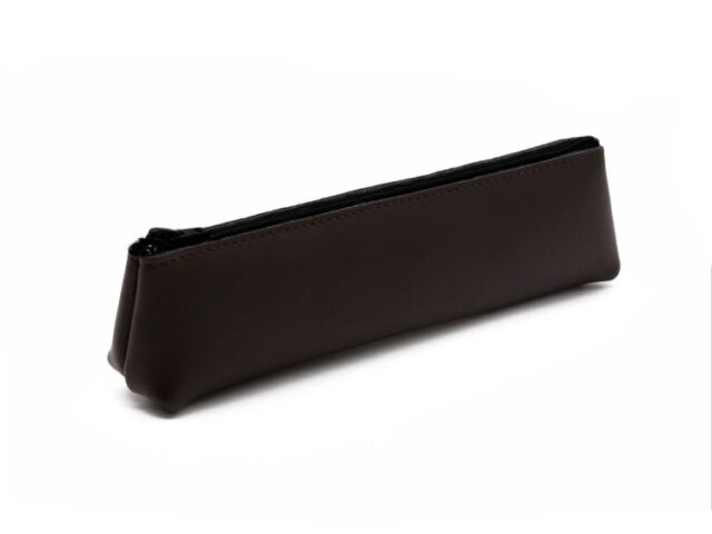 Lavoisier Maroquinier - Petite trousse triangle en cuir marron foncé