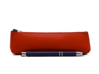 LAVOISIER Maroquinier - Petite trousse triangle en cuir rouge coquelicot