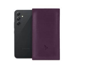 Pochette Galaxy A34 5G en cuir myrtille – PM-057-01 Sans personnalisation par la marque La Guêpe La Guêpe - Pochette Galaxy A34 5G en cuir myrtille – PM-057-01 Sans personnalisation