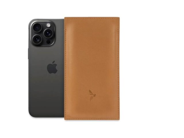 La Guêpe - Pochette iPhone 14 Pro en cuir gold – PM-049-01 Sans personnalisation