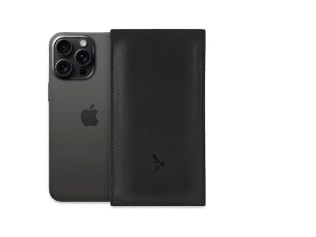 La Guêpe - Pochette iPhone 15 Pro Max en cuir noir – PM-047-01 Sans personnalisation