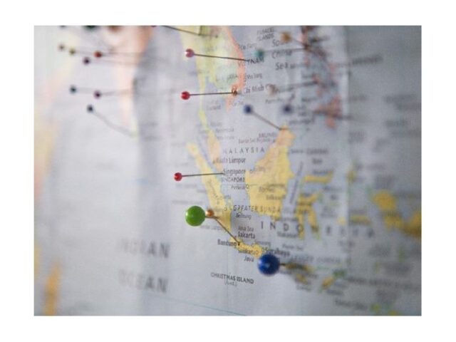 La Guêpe - Petite Maroquinerie - Porte-cartes 4 cartes anti-rfid en cuir marron foncé - 930 X