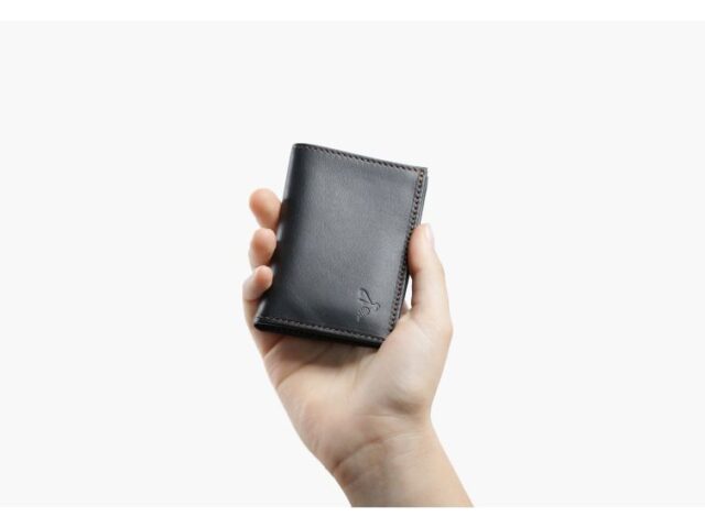 La Guêpe - Petite Maroquinerie - Porte-cartes anti-rfid "Luxe" tout cuir noir et gold 8 Cartes - PM-018-06