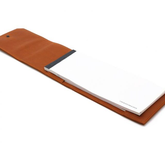 La Guêpe - Petite Maroquinerie - Porte chéquier classique en cuir fauve - 9129