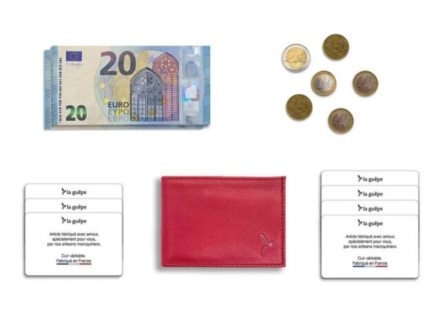 La Guêpe - Petite Maroquinerie - Porte monnaie à l'italienne "Luxe" 3 volets tout cuir fuchsia - PM-036-01