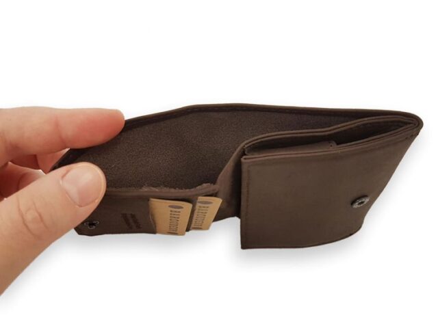 La Guêpe - Petite Maroquinerie - Porte monnaie Baroudeur en cuir marron foncé - 9147