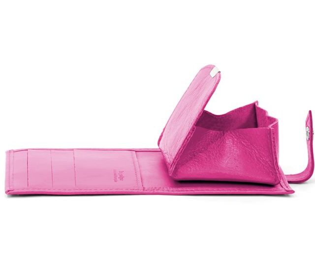 La Guêpe - Petite Maroquinerie - Porte-monnaie carré à rabat en cuir fuchsia - 012