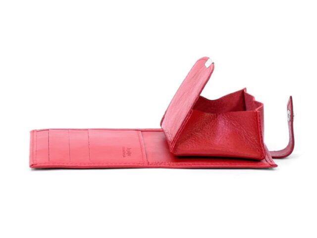 La Guêpe - Petite Maroquinerie - Porte-monnaie carré à rabat en cuir rouge - 012