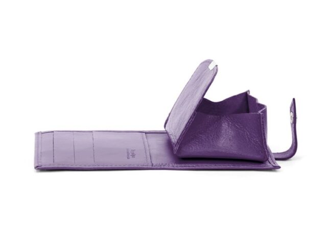 La Guêpe - Petite Maroquinerie - Porte-monnaie carré à rabat en cuir violet - 012