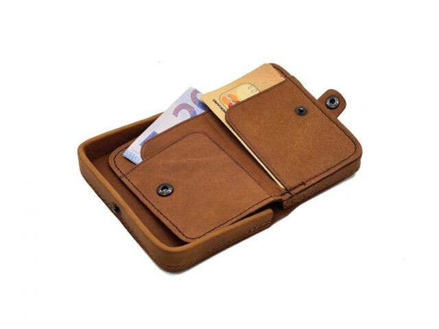 La Guêpe - Petite Maroquinerie - Porte-monnaie carré en cuir fauve - 9247