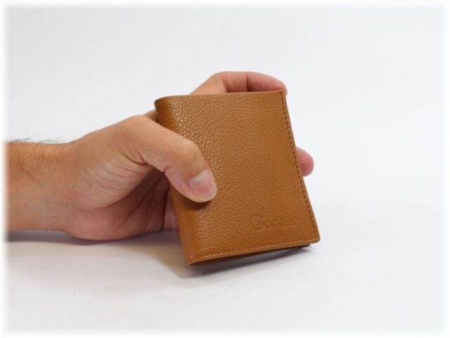 La Guêpe - Petite Maroquinerie - Porte-monnaie carré en cuir gold - 133