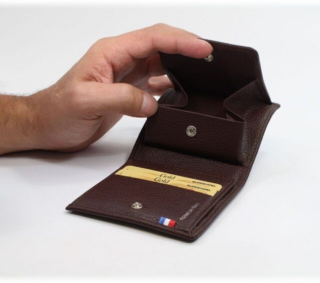 La Guêpe - Petite Maroquinerie - Porte-monnaie carré en cuir marron - 133