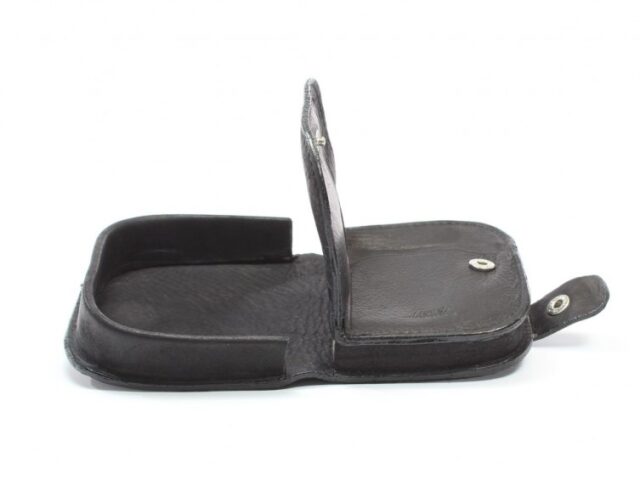 La Guêpe - Petite Maroquinerie - Porte-monnaie "fer à cheval" cuir noir toucher bougie - 702