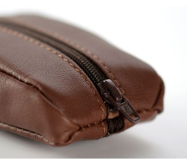 La Guêpe - Petite Maroquinerie - Porte-monnaie grain de café "Luxe" tout cuir marron - PM-035-01