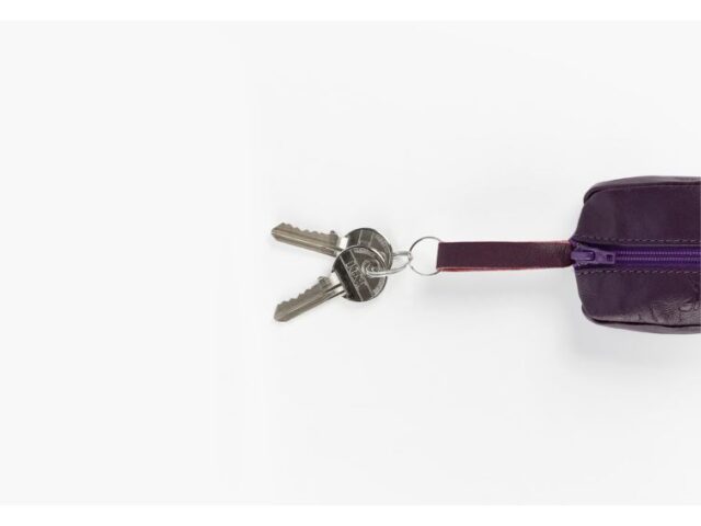 La Guêpe - Petite Maroquinerie - Porte-monnaie grain de café "Luxe" tout cuir myrtille - PM-035-01