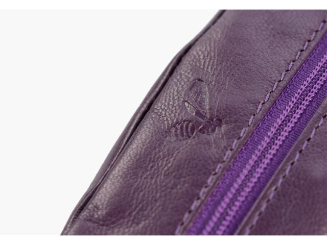 La Guêpe - Petite Maroquinerie - Porte-monnaie grain de café "Luxe" tout cuir myrtille - PM-035-01