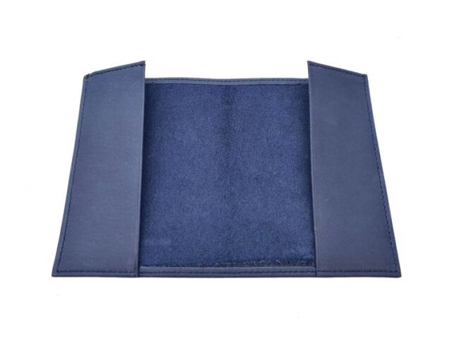 La Guêpe - Petite Maroquinerie - Porte passeport en cuir bleu - B41