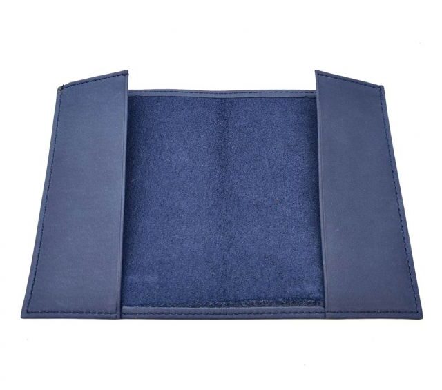 La Guêpe - Petite Maroquinerie - Porte passeport en cuir bleu - B41