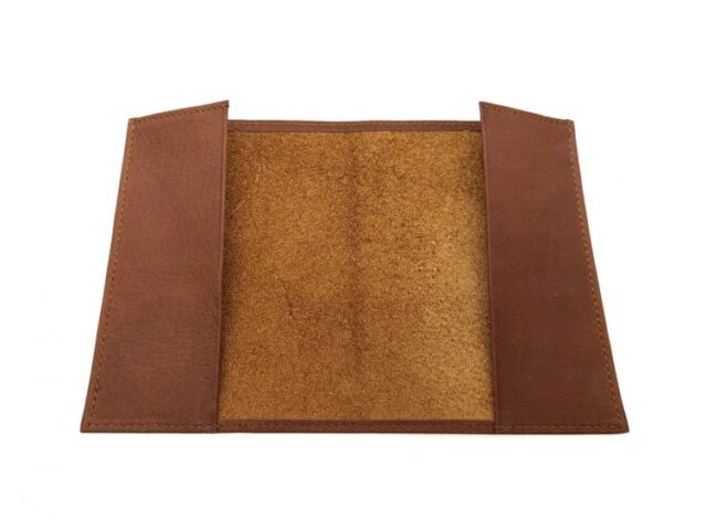 La Guêpe - Petite Maroquinerie - Porte passeport en cuir fauve - B41