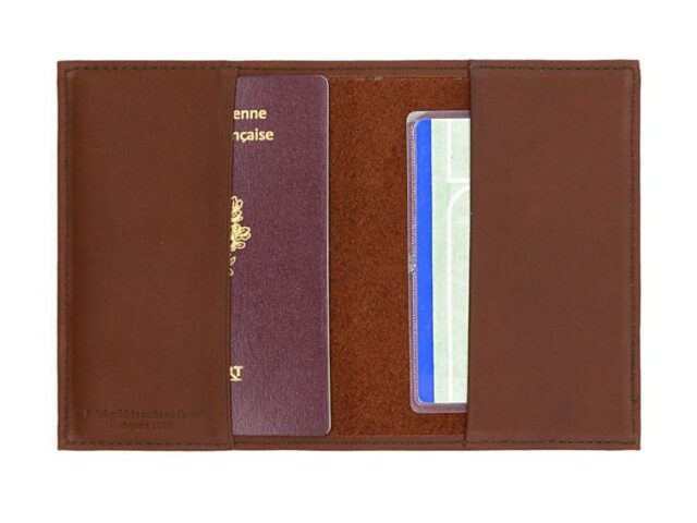 La Guêpe - Petite Maroquinerie - Porte passeport en cuir fauve - B41