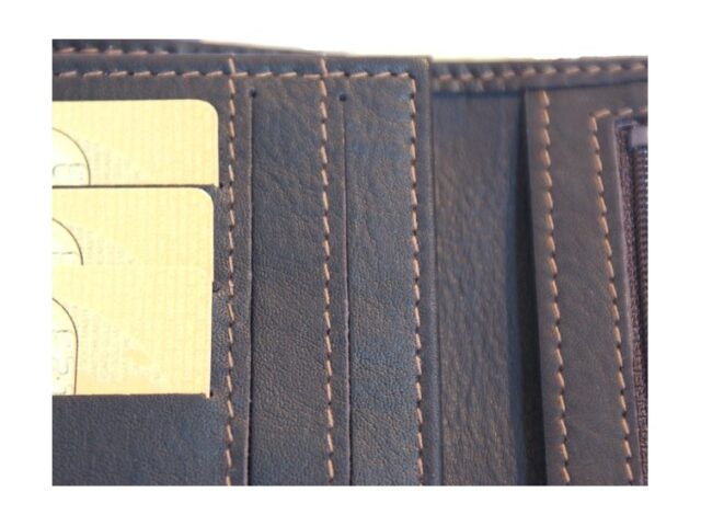 La Guêpe - Petite Maroquinerie - Portefeuille en cuir marron - 183