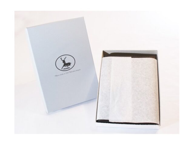 La Guêpe - Petite Maroquinerie - Portefeuille chaînette en cuir marron - 336