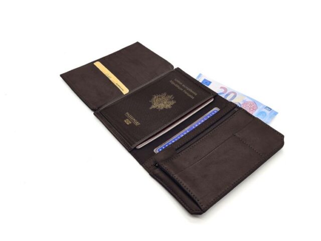 La Guêpe - Petite Maroquinerie - Portefeuille anti-RFID en cuir marron foncé - 9120 X