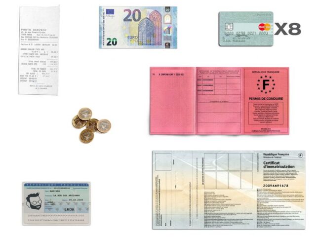 La Guêpe - Petite Maroquinerie - Portefeuille en cuir avec patte de fermeture - gold - 320